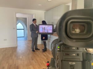 Sunil and Gita on Homes Under The Hammer